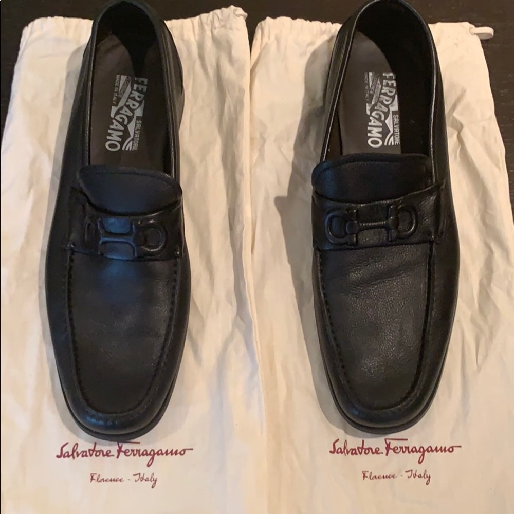 - Men’s Ferragamo black loafers‎ 10.5 size